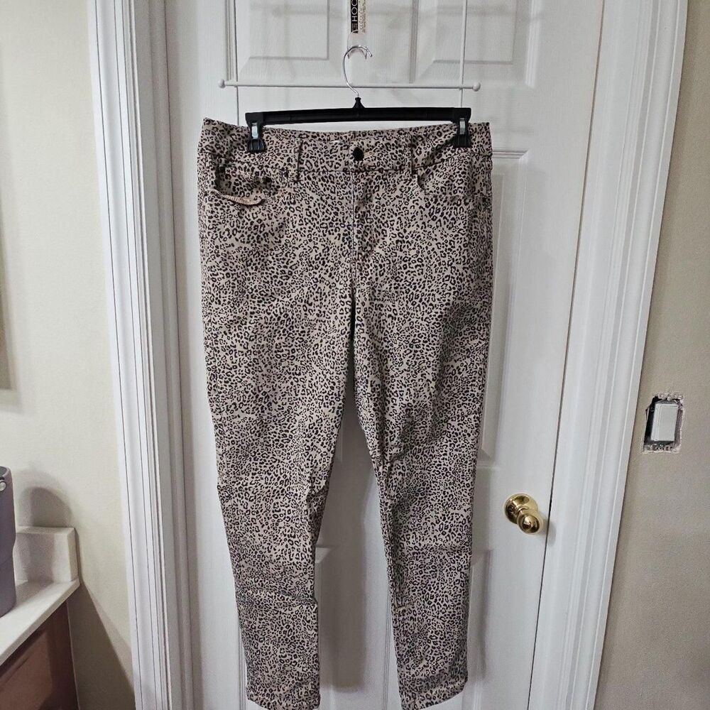 Seven7 Women's Tummyless High-Rise Skinny Jeans in Leopard Print